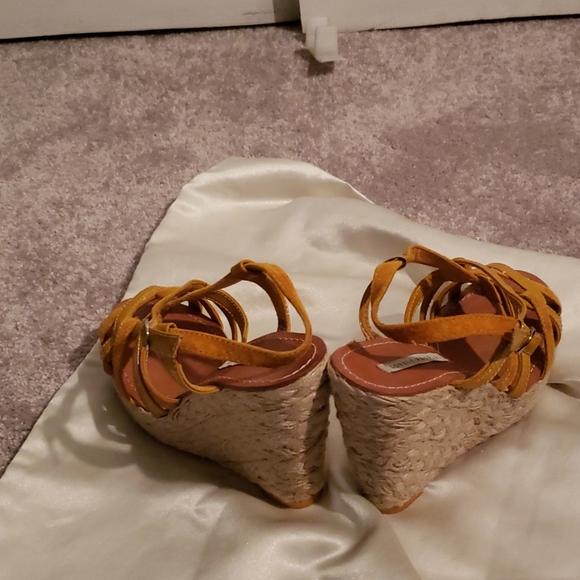 Lovely People Leather/Suede Wedges - Picture 3 of 4